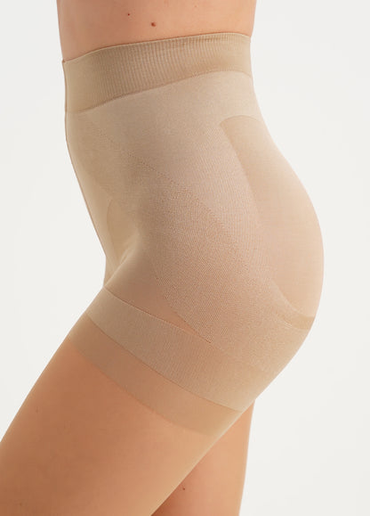 Body Modeling 40 Den Tights With a Shaping Design